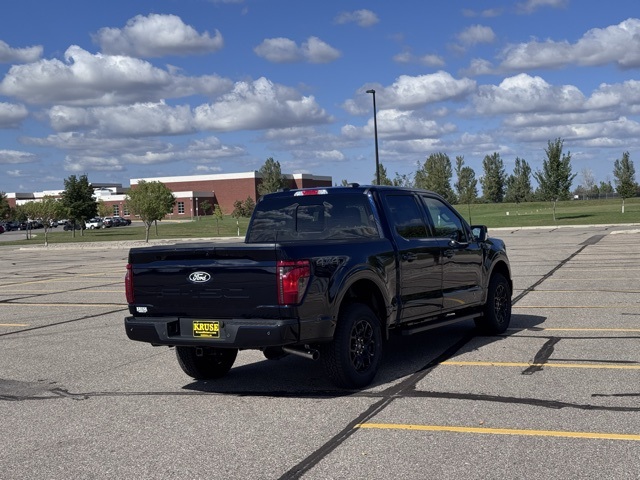 2025 Ford F-150 XLT photo 3