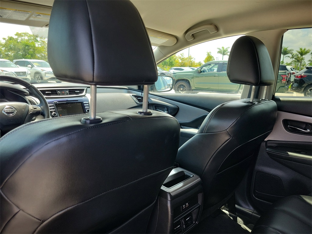 2022 Pearl White Tricoat Nissan Murano SV FWD SUV
