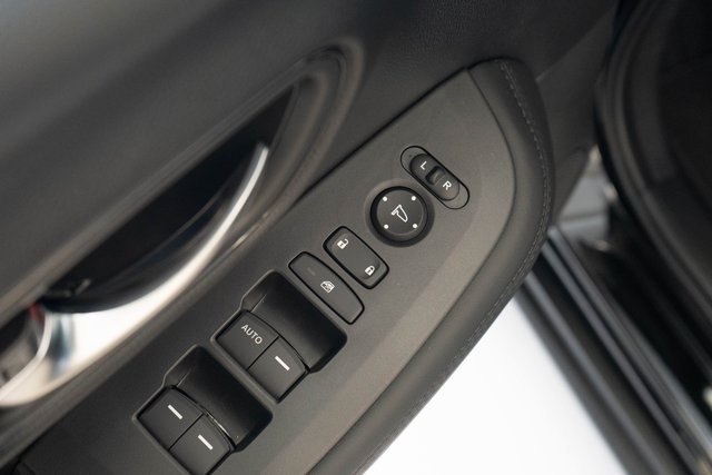 2026 Honda HR-V LX photo 9