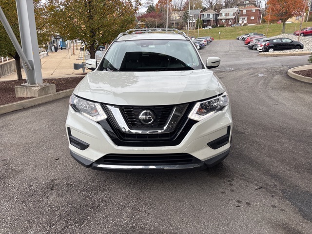 2016 Nissan Rogue SV photo 3