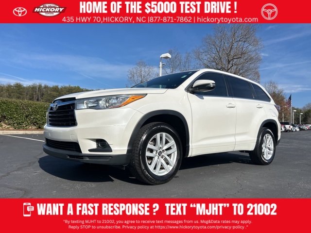 2016 Toyota Highlander LE's photo