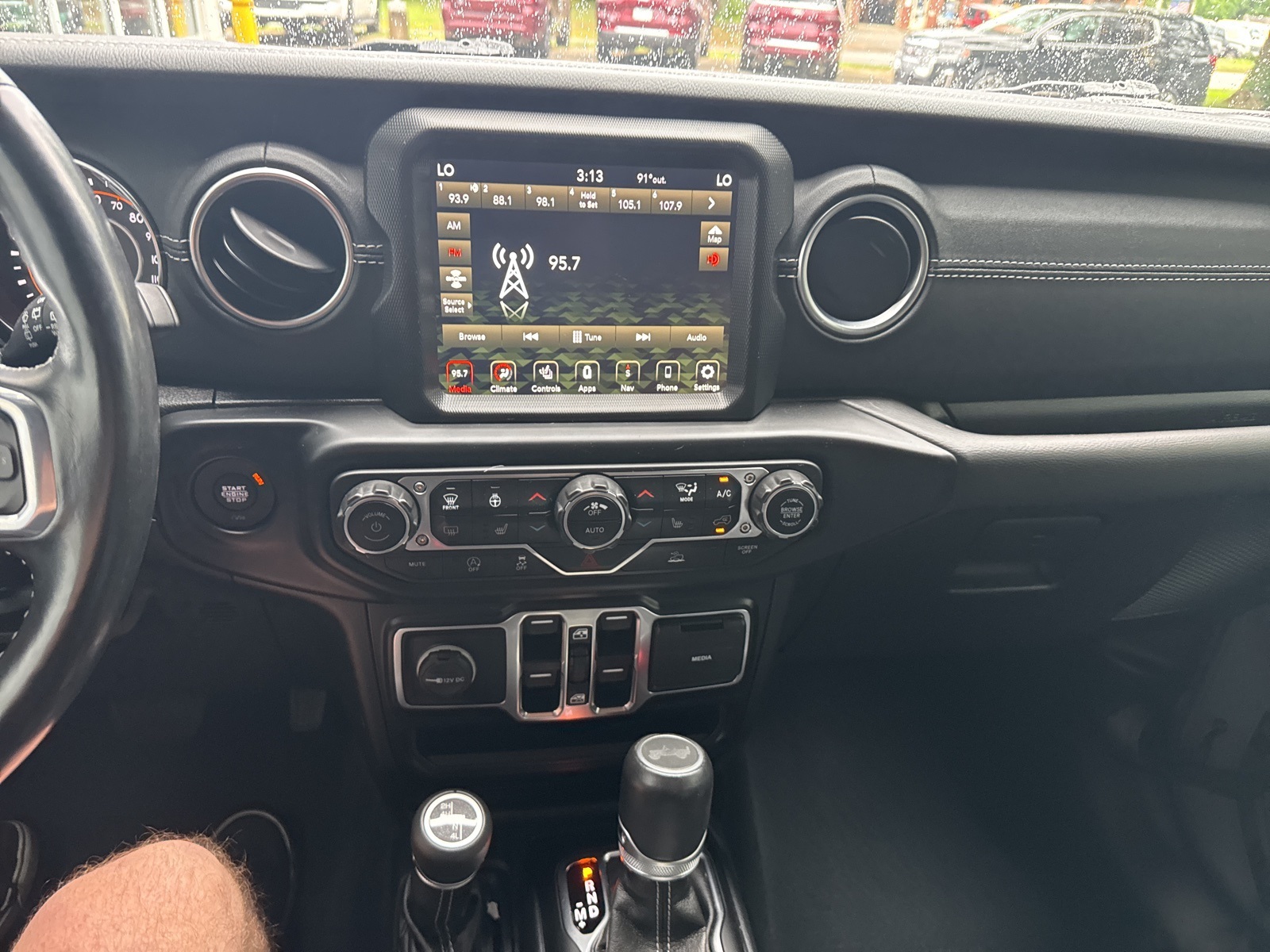 2022 Sting-Gray Clearcoat Jeep Wrangler Unlimited Sahara 4X4 SUV