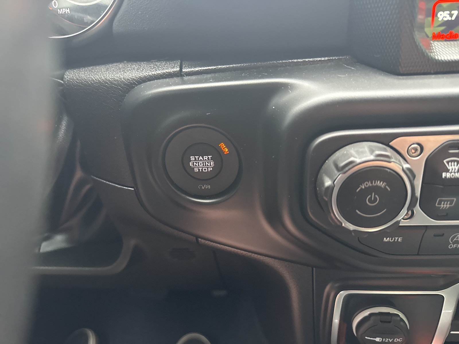 2022 Sting-Gray Clearcoat Jeep Wrangler Unlimited Sahara 4X4 SUV
