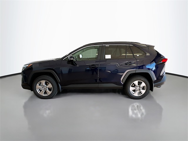 2025 Toyota RAV4 Hybrid XLE photo 3