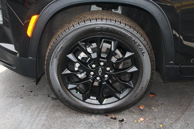 used 2026 Chevrolet Traverse car, priced at $41,303