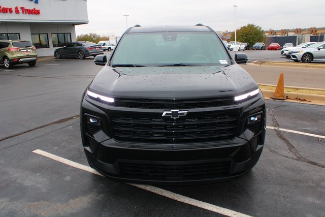 used 2026 Chevrolet Traverse car, priced at $41,303