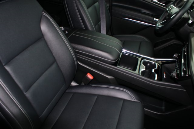 used 2026 Chevrolet Traverse car, priced at $41,303