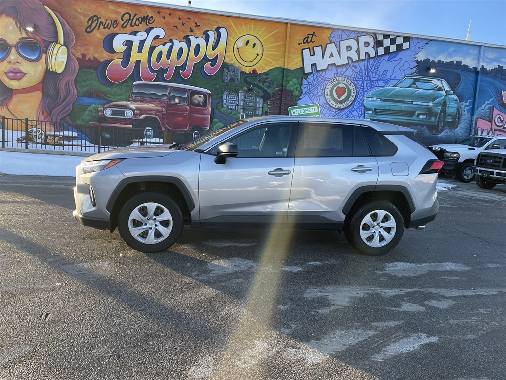 Used 2024 Toyota RAV4 LE with VIN 2T3F1RFVXRW450035 for sale in Kansas City