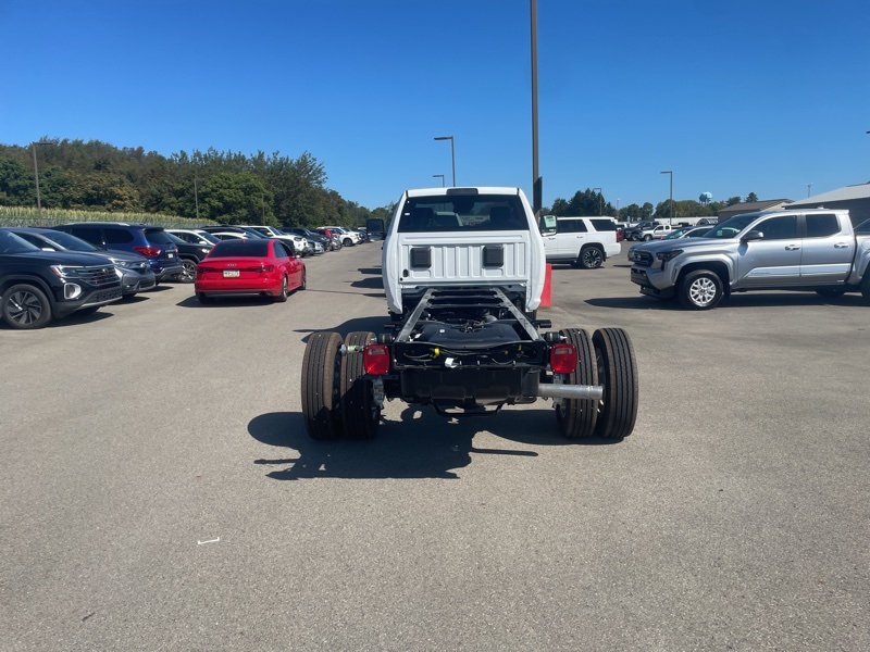 2026 Ram 5500 photo 4