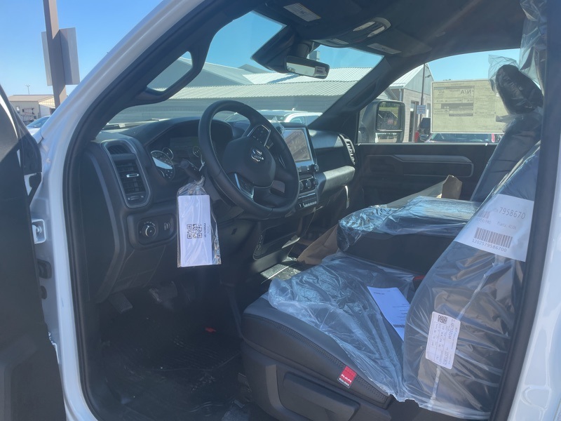 2026 Ram 5500 photo 9