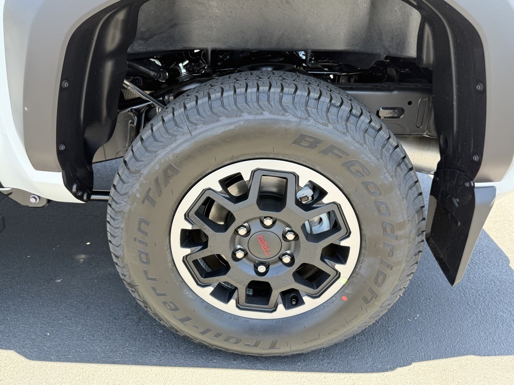 2025 Toyota Tacoma TRD Off-Road 4x4 Double Cab photo 16