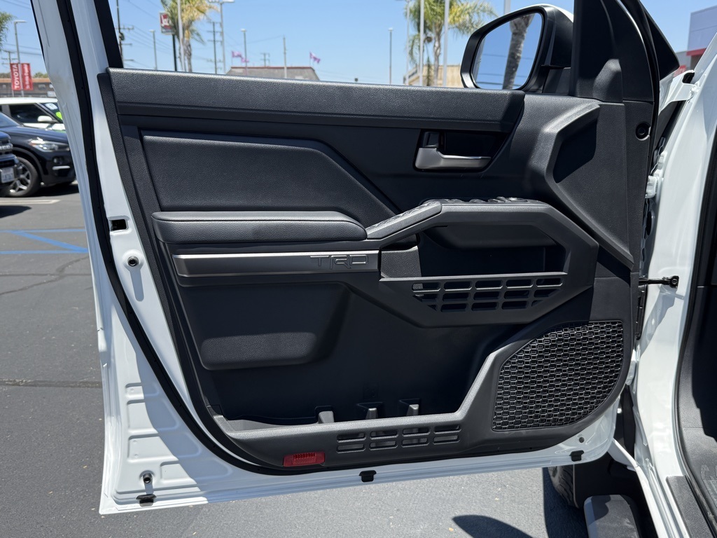 2025 Toyota Tacoma TRD Off-Road 4x4 Double Cab photo 17