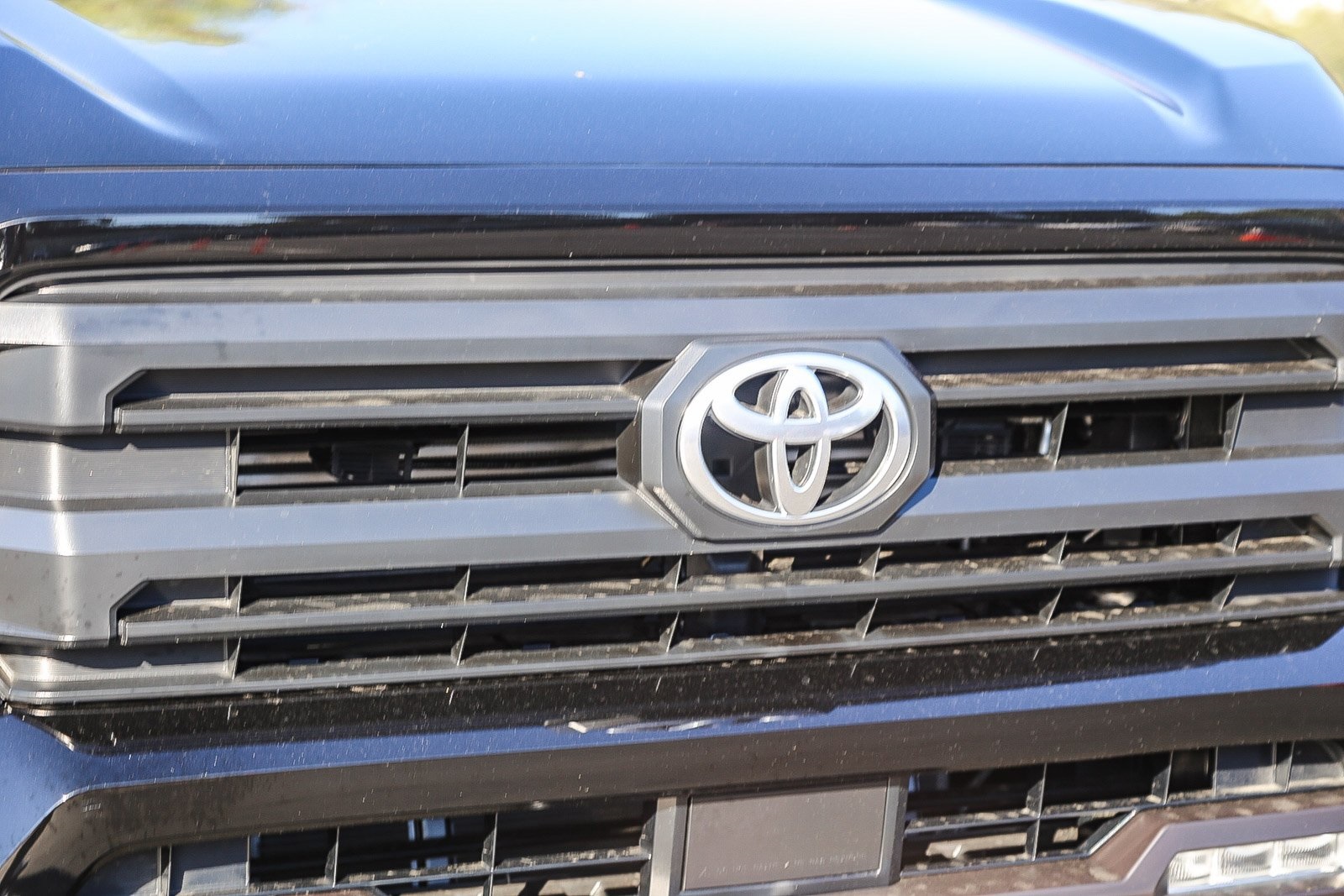 2025 Toyota Tacoma SR5 Double Cab photo 5