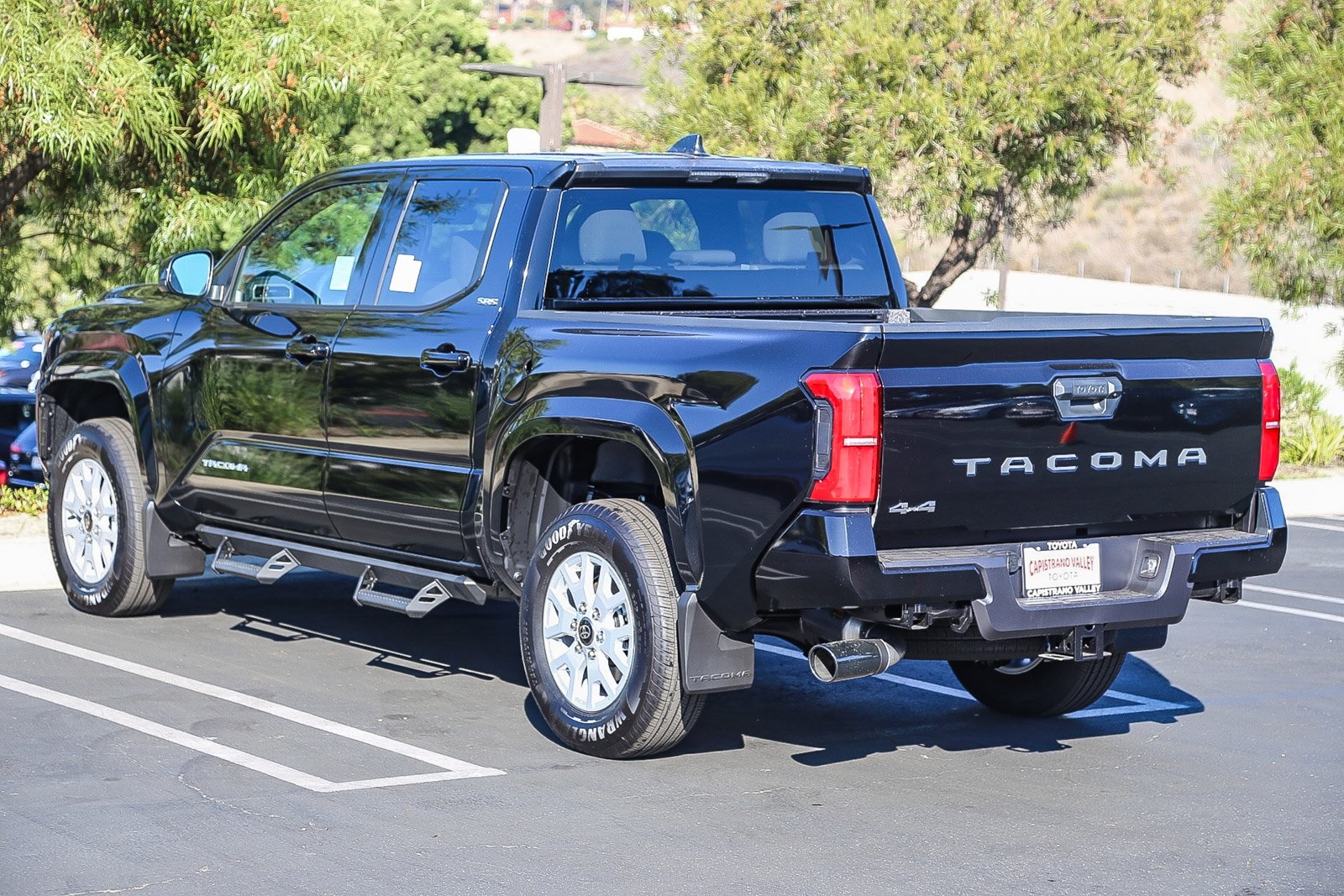 2025 Toyota Tacoma SR5 Double Cab photo 6