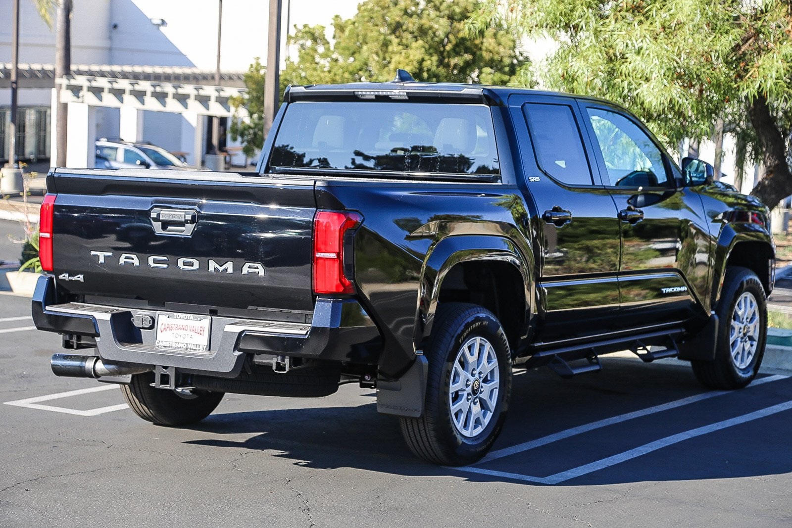 2025 Toyota Tacoma SR5 Double Cab photo 8