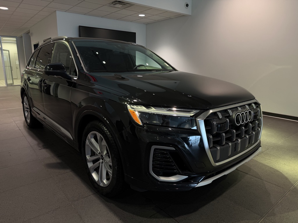 used 2025 Audi Q7 car, priced at $57,569