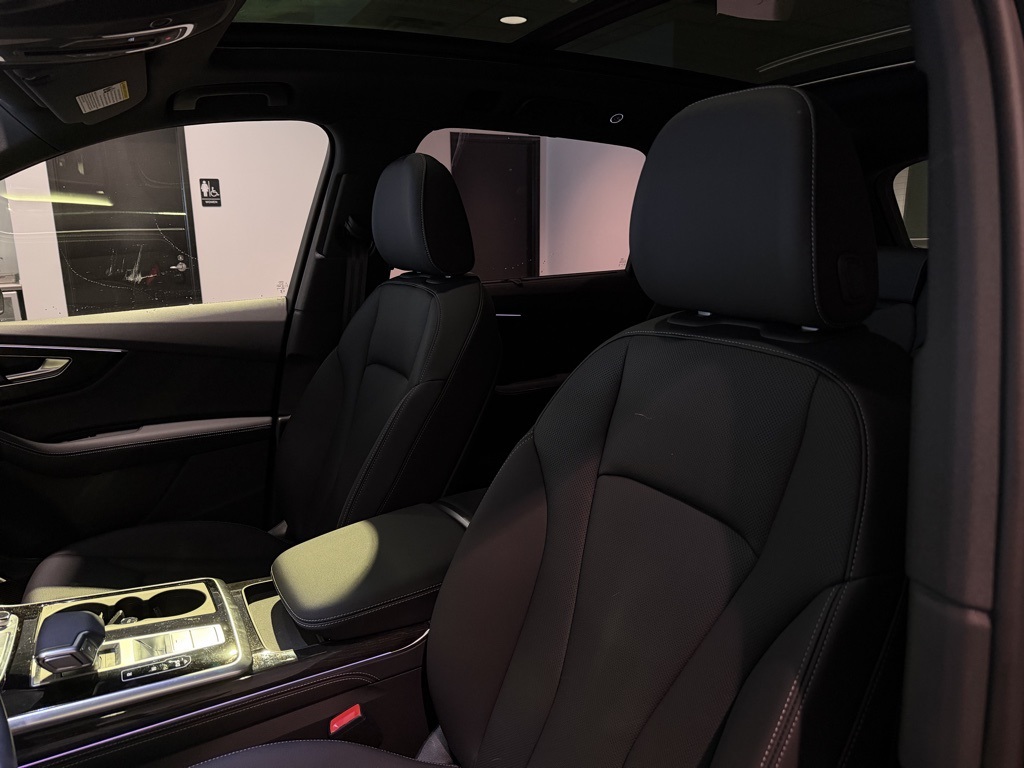 used 2025 Audi Q7 car, priced at $57,569