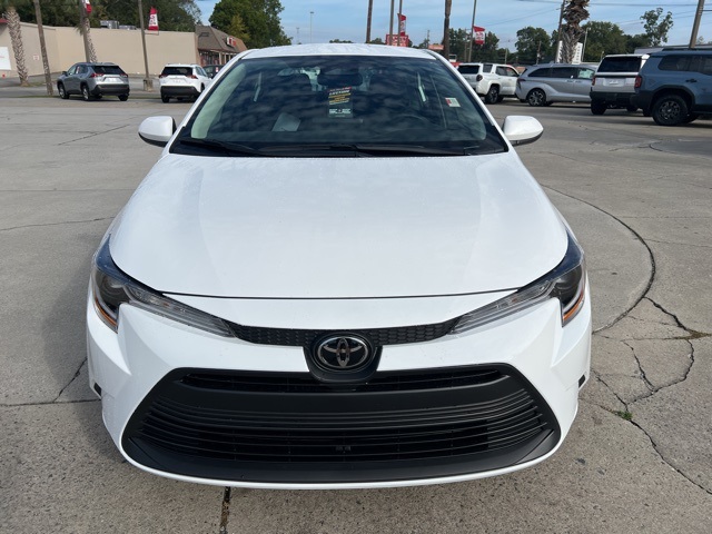 2026 Toyota Corolla LE photo 2