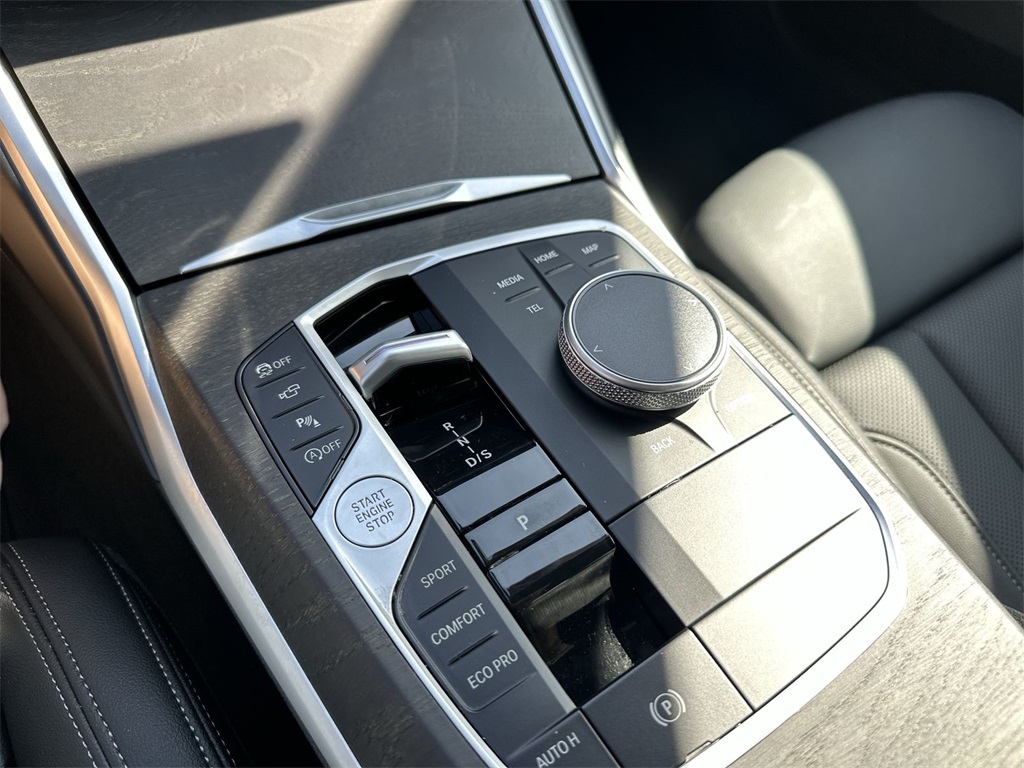 3 Series Sedan 330i xDrive