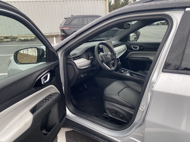 new 2026 Jeep Compass car, priced at $27,181