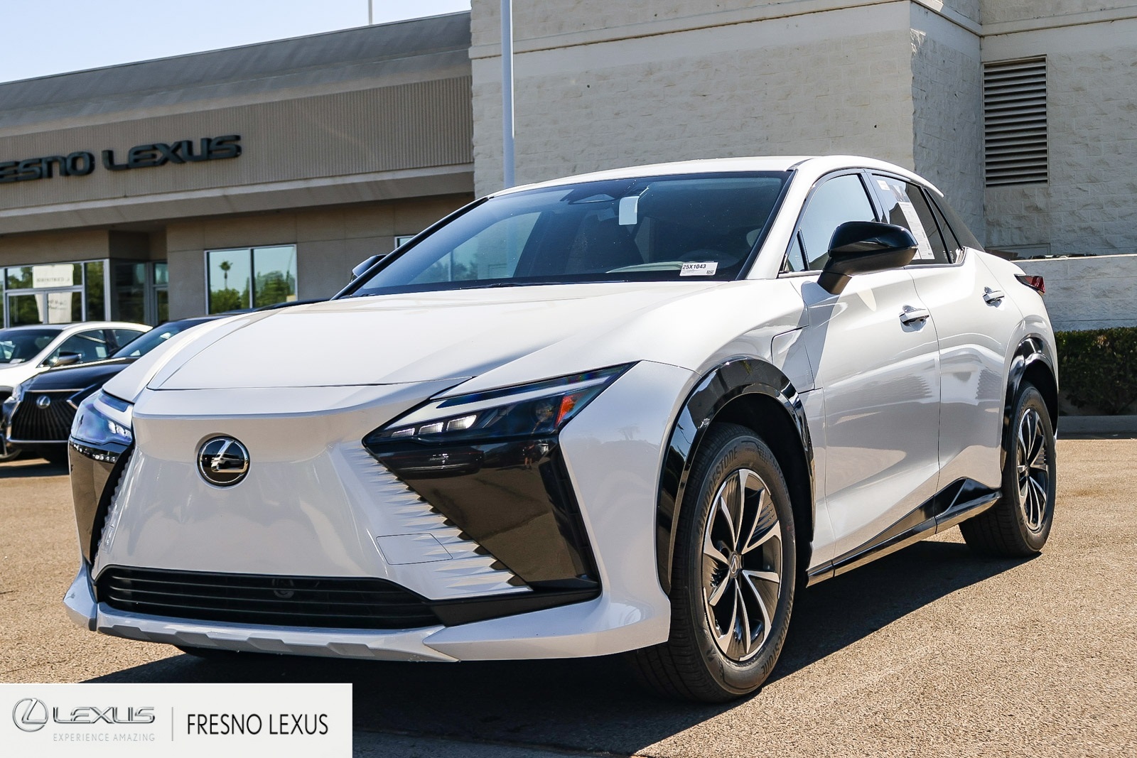 2025 Lexus RZ 450e photo 3