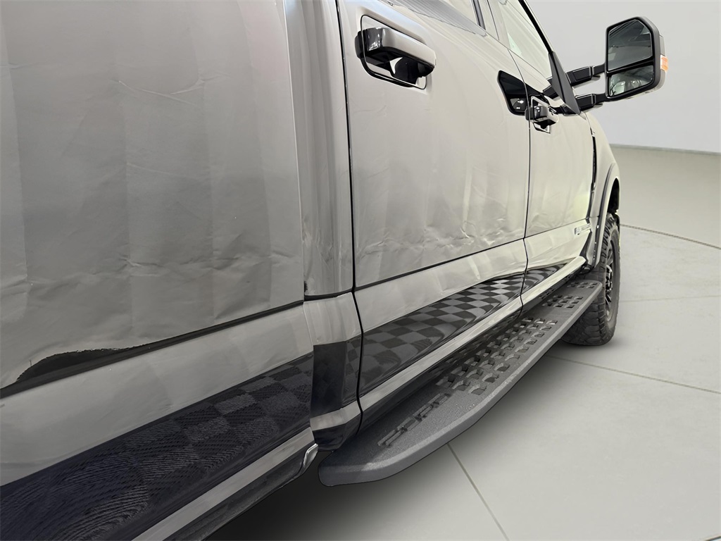 2021 Ford F-250 Lariat photo 3