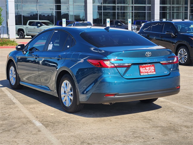 2026 Toyota Camry LE photo 2