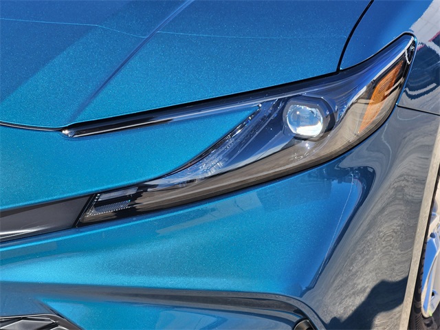 2026 Toyota Camry LE photo 3