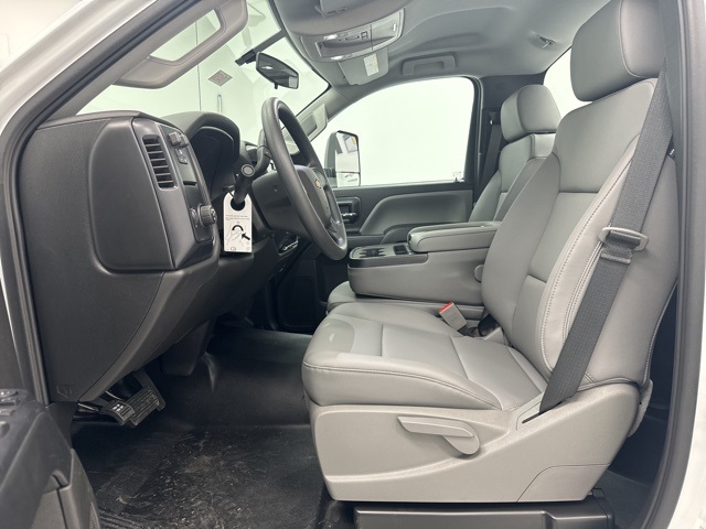 new 2024 Chevrolet Silverado MD car, priced at $53,599