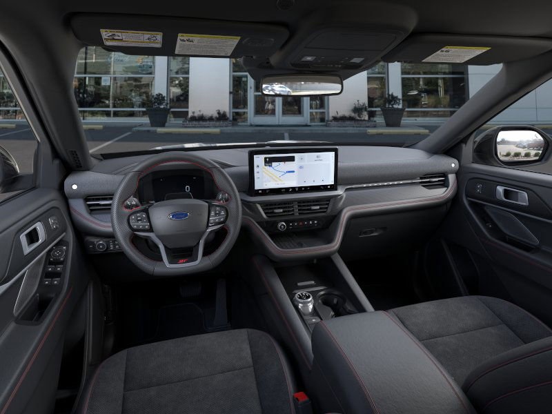 2025 Ford Explorer ST photo 8