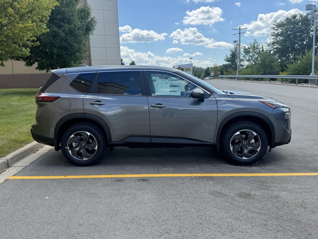 2026 Nissan Rogue SV photo 3