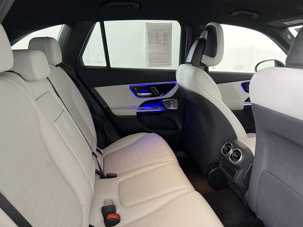 2025 Mercedes Benz GLC 300 4MATIC photo 10