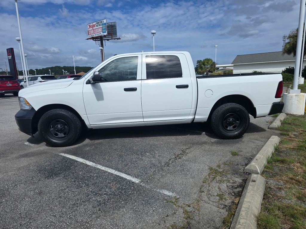 2022 Ram 1500 Classic Tradesman:16949T