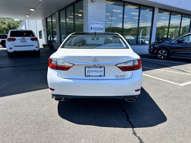 2018 White Lexus ES 350 FWD Sedan