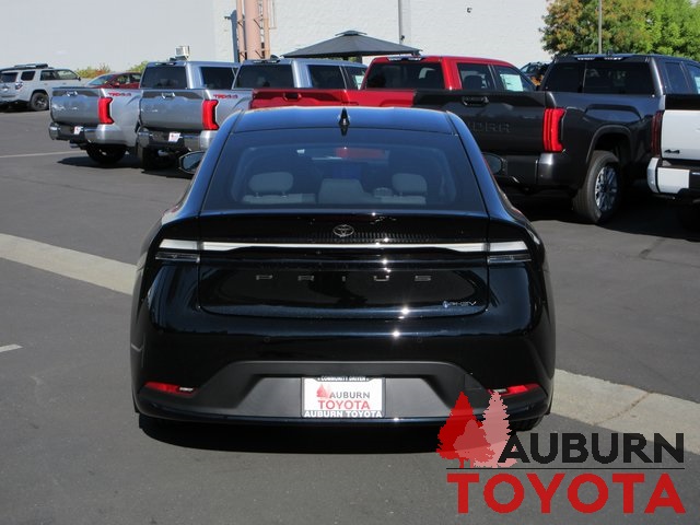 2026 Toyota Prius Plug-in Hybrid SE photo 3