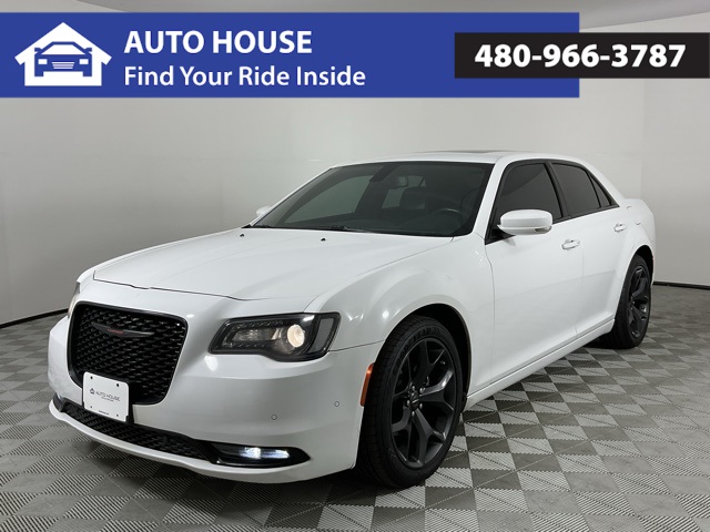 217612022 Chrysler 300 S