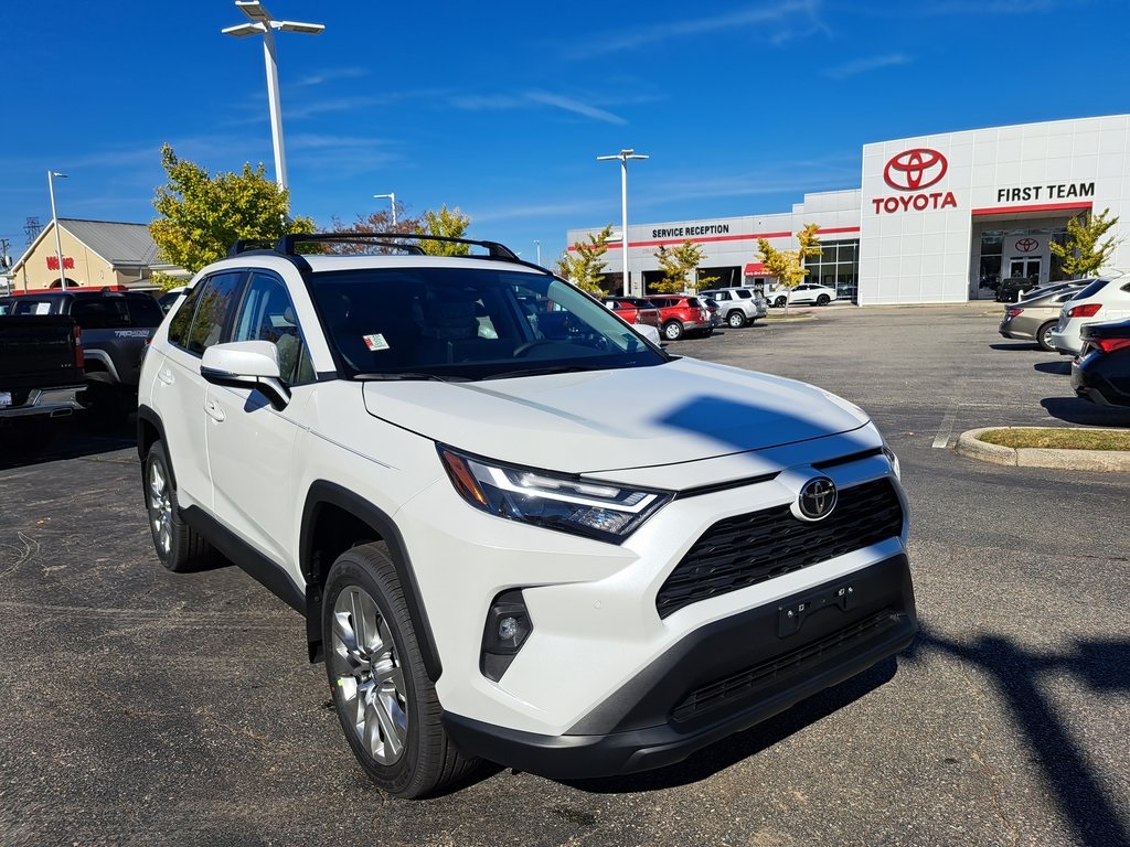 2025 Toyota RAV4 XLE Premium photo 3