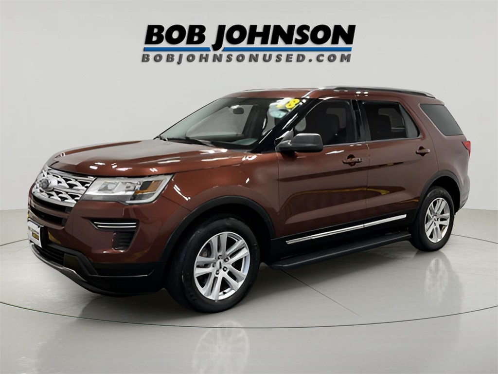2018 Ford Explorer XLT photo 3