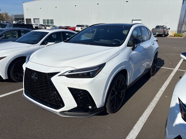 2026 Lexus NX 450h+ F SPORT Handling AWD photo 3
