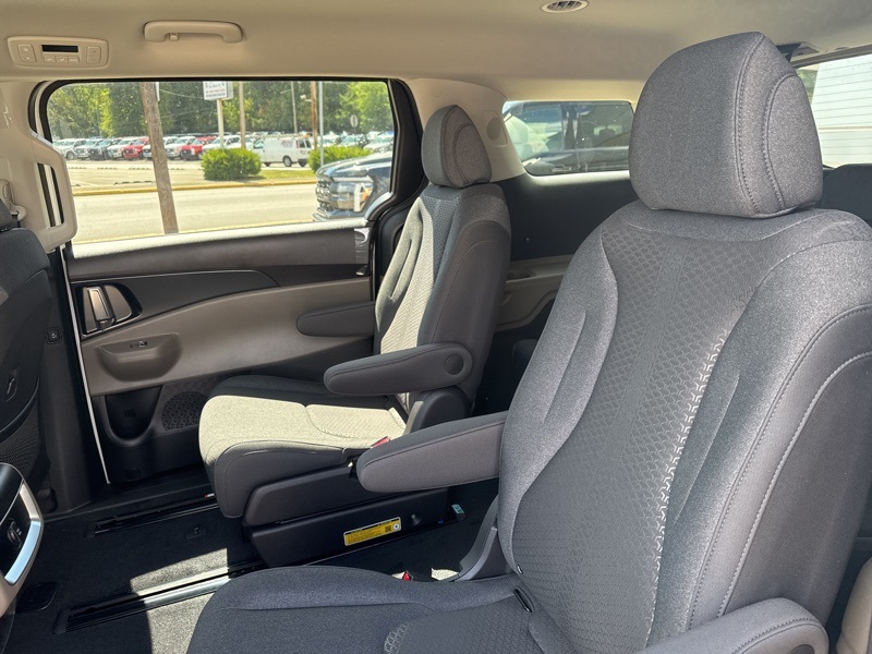 2026 Kia Carnival LX photo 20