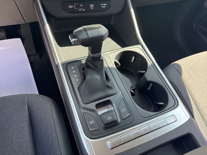 2026 Kia Carnival LX photo 41