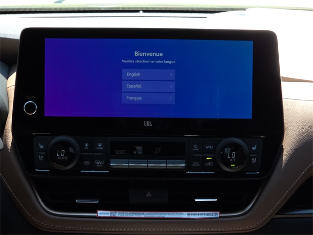 2025 Toyota Highlander Hybrid MAX Platinum photo 11