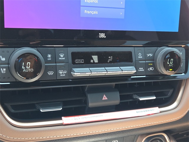 2025 Toyota Highlander Hybrid MAX Platinum photo 19