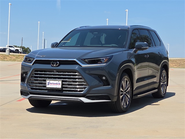 2025 Toyota Highlander Hybrid MAX Platinum photo 3