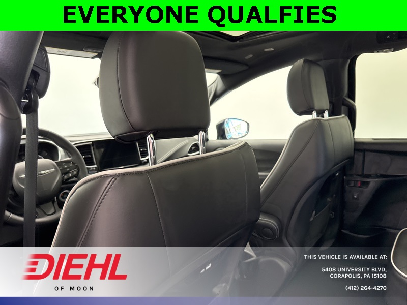 2026 Chrysler Pacifica Limited photo 13