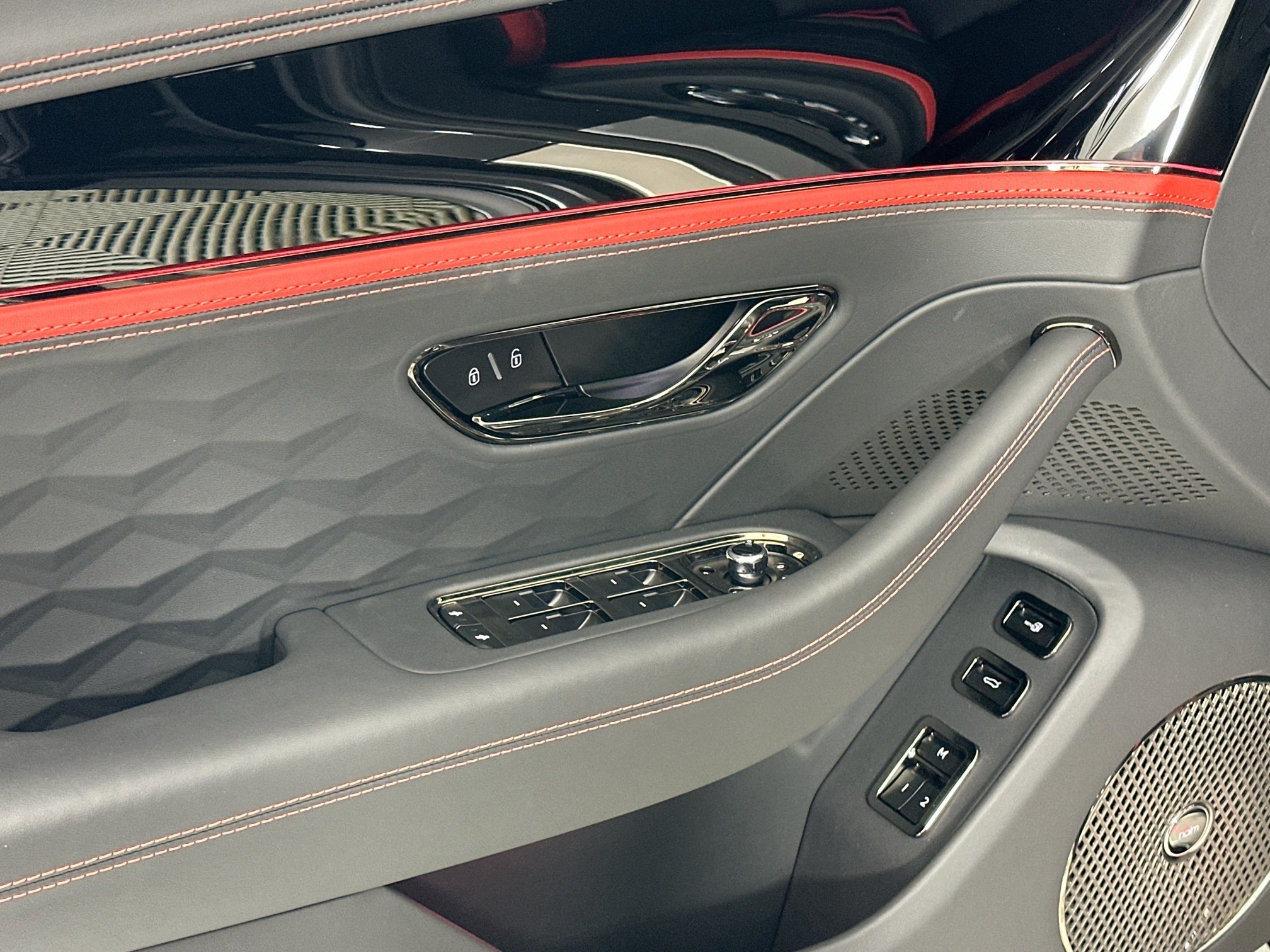 new 2025 Bentley Flying Spur car