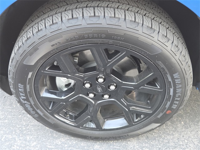 New 2025 Ford Maverick Lobo High 4D Crew Cab