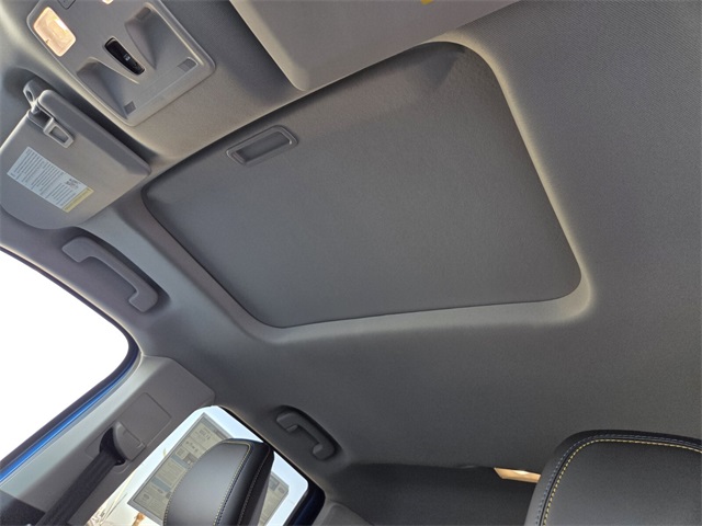 New 2025 Ford Maverick Lobo High 4D Crew Cab