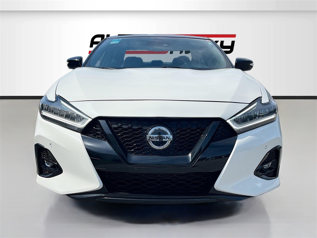 2022 Nissan Maxima SR photo 2