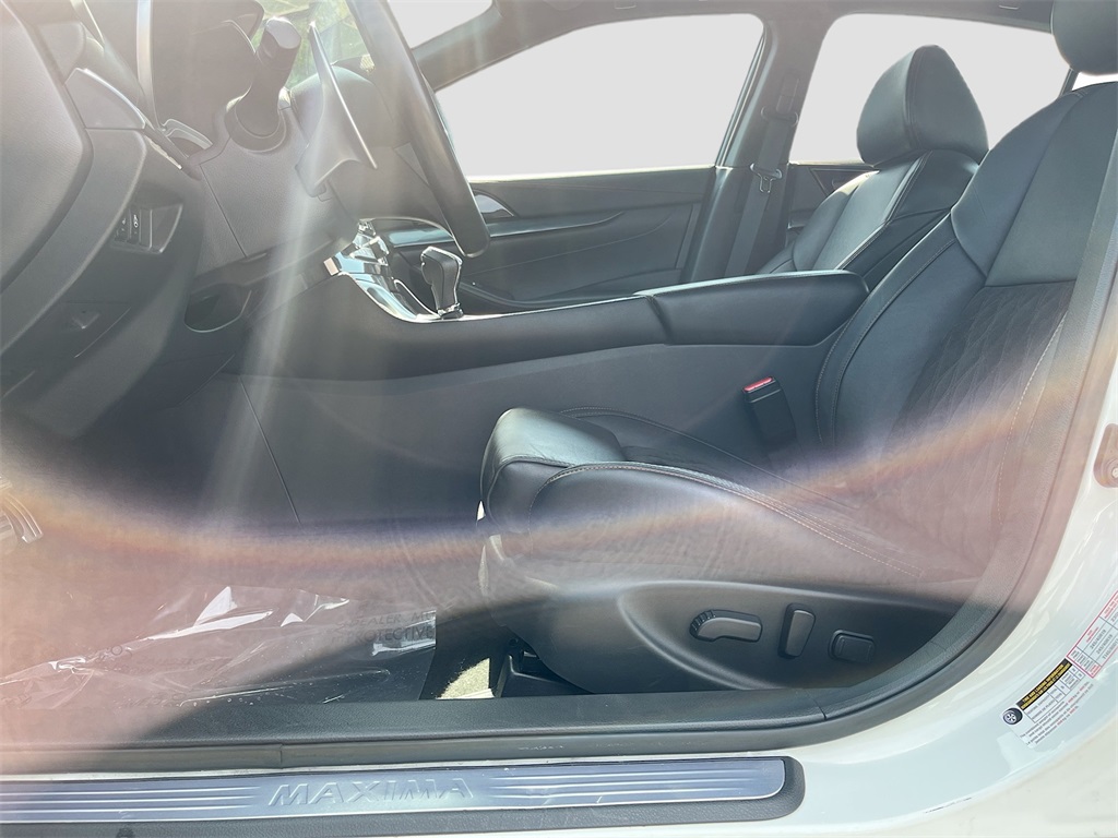 2022 Nissan Maxima SR photo 20
